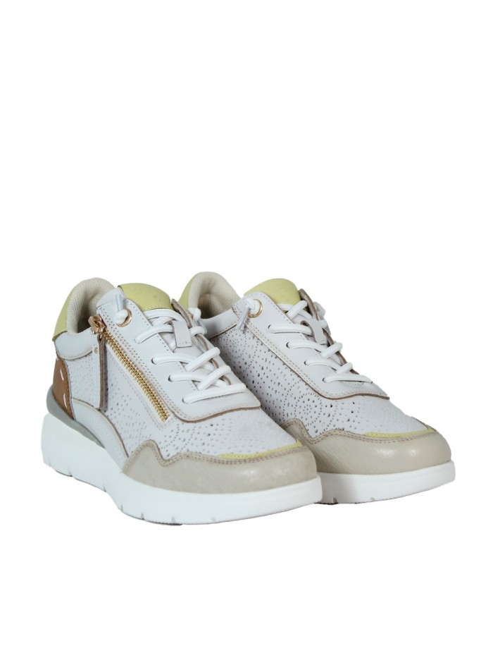 ZAPATILLAS CASUAL DE PIEL CARMELA 16227401 HIELO