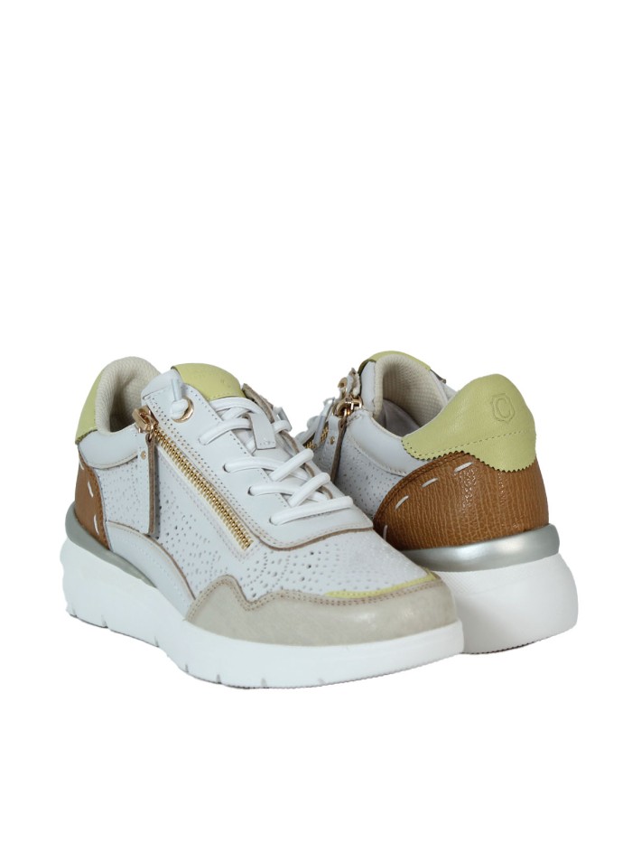 ZAPATILLAS CASUAL DE PIEL CARMELA 16227401 HIELO