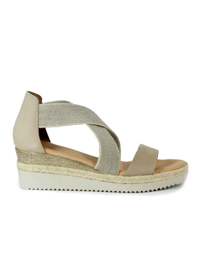 SANDALIA CÓMODA DE CUÑA BAJA, VERSÁTIL Y VERANIEGA 8620 MISWEAR TAUPE