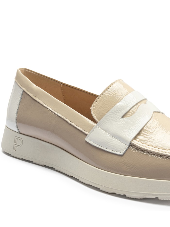 MOCASINES DE CHAROL PIEDRA DE MUJER PITILLOS 10420