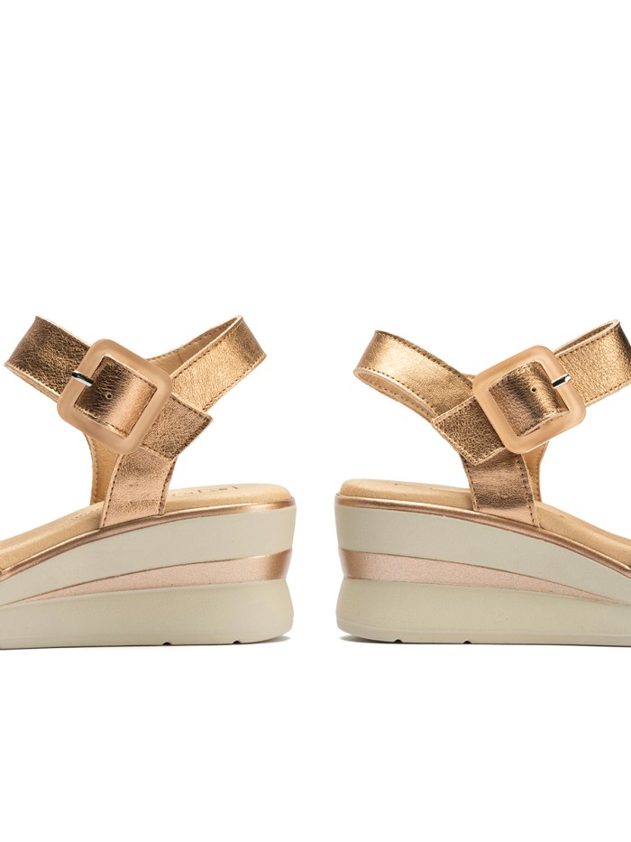 SANDALIAS METALIZADAS DE CUÑA PITILLOS 10364 ROSA