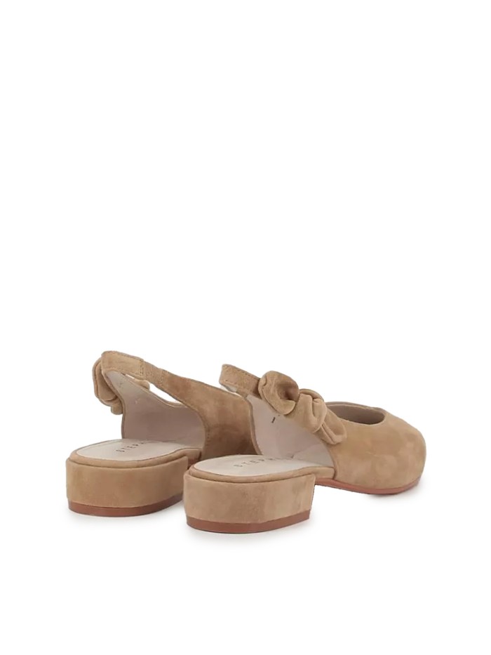 ZAPATO DESTALONADO CON TACON BAJO STEPHEN ALLEN ESTIGIA CAMEL