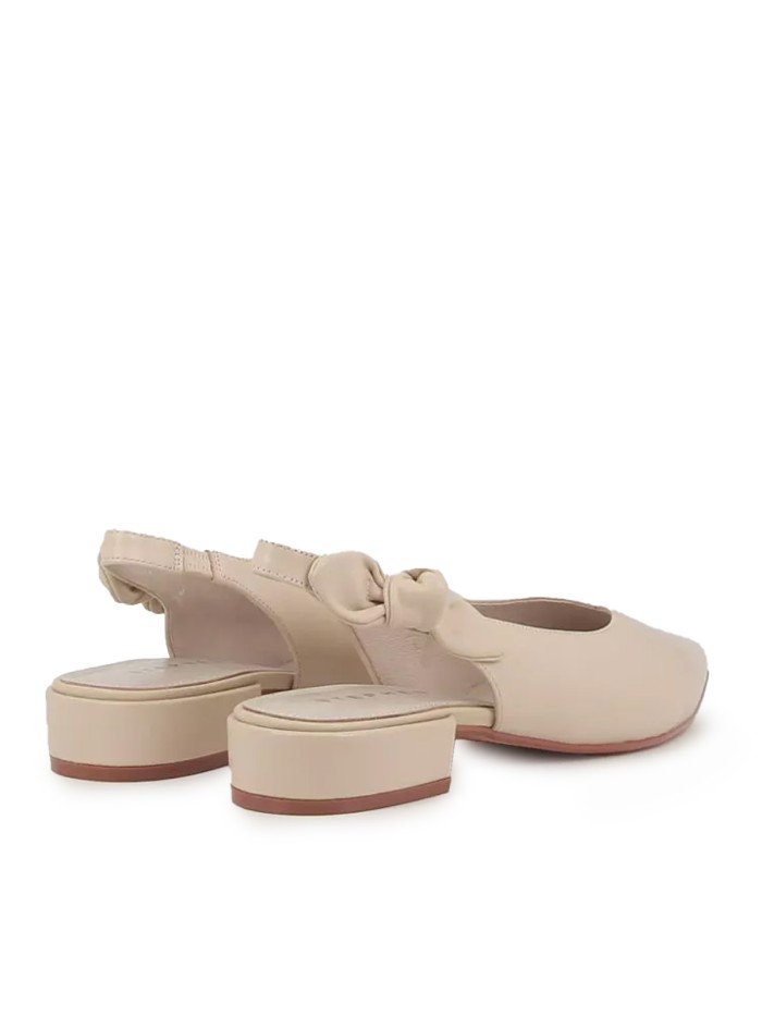 ZAPATO DESTALONADO CON TACON BAJO STEPHEN ALLEN ESTIGIA BEIGE