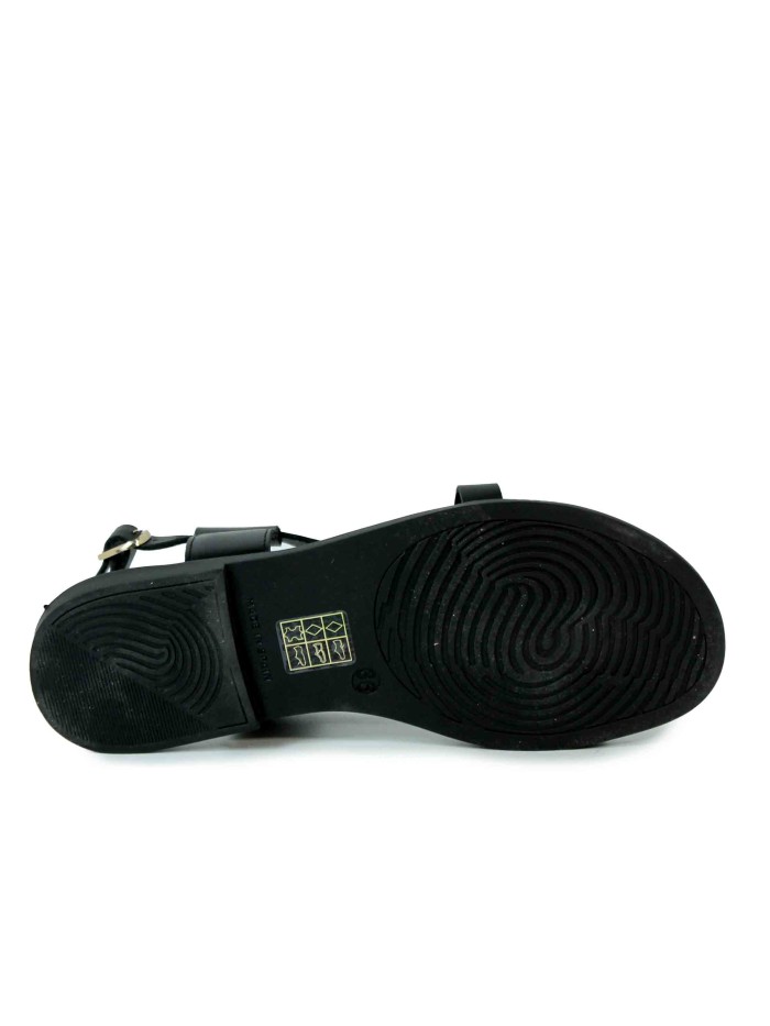 SANDALIAS DE TIRAS CRUZADAS CLAUDIA CUBA NEGRO