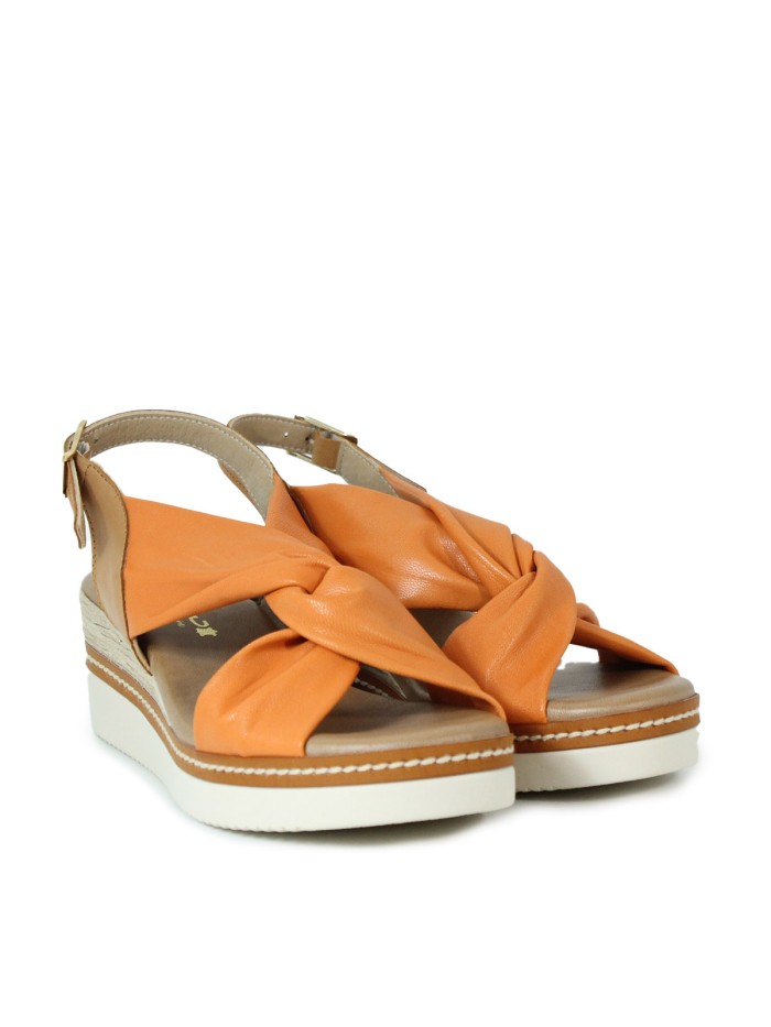 SANDALIAS NARANJA DE PIEL CON CUÑA Y PLANTA DE GEL APLAUSO 229