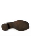SANDALIAS DESTALONADA DE PIEL CON BORLAS APLAUSO BEIGE