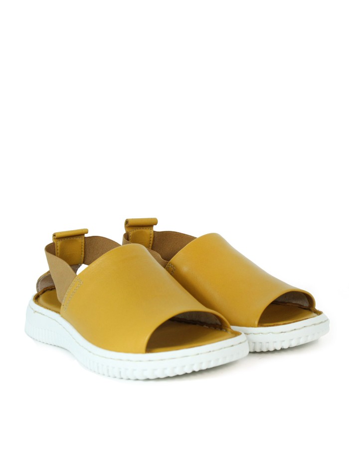 SANDALIAS FLEXIBLES DE PIEL APLAUSO SAVANA 1124302 AMARILLO