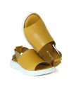 SANDALIAS FLEXIBLES DE PIEL APLAUSO SAVANA 1124302 AMARILLO