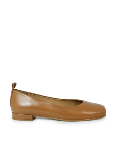 BAILARINA DE PIEL CAMEL CON PUNTA CUADARADA APLAUSO IRIS 16080