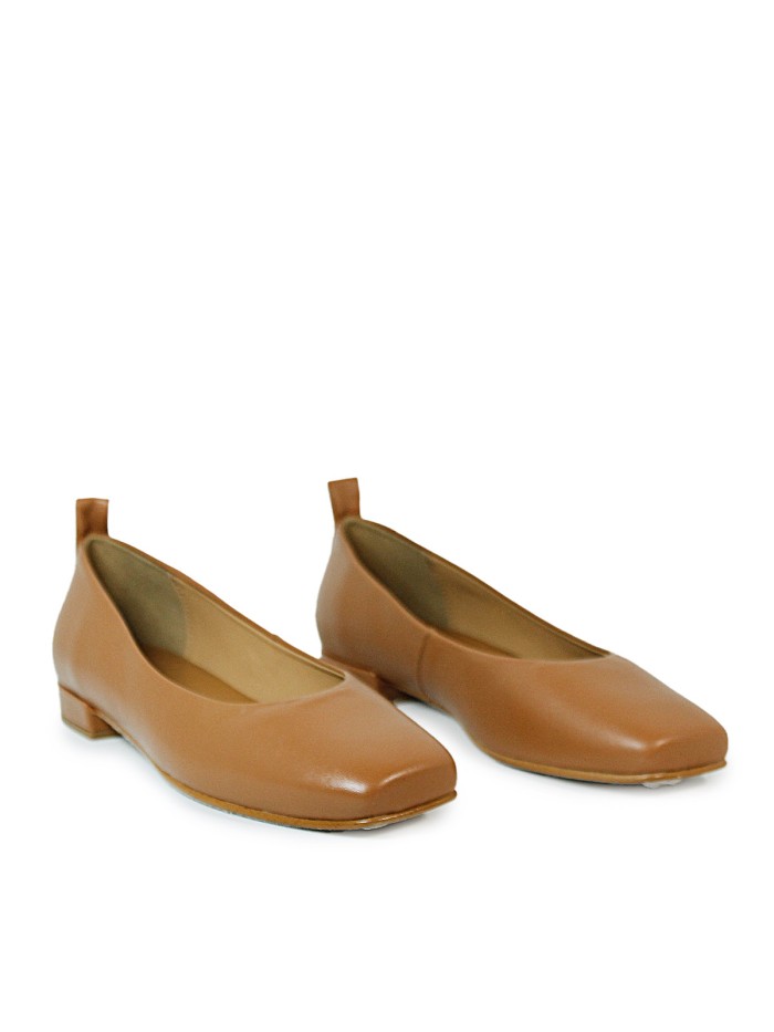 BAILARINA DE PIEL CAMEL CON PUNTA CUADARADA APLAUSO IRIS 16080