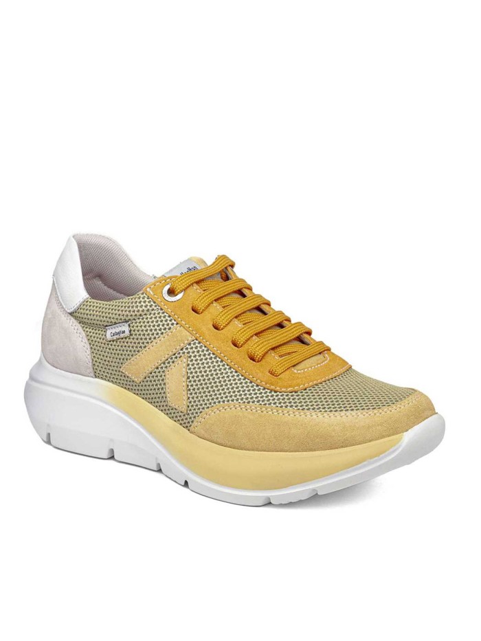 ZAPATILLAS CASUAL DE CORDONES DE MUJER CALLAGHAN PESCA 62400.4 CREMA