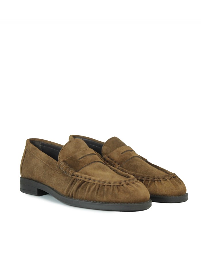 ZAPATO MOCASÍN EN PIEL DE SERRAJE ALPE 5328-1103 MARRÓN