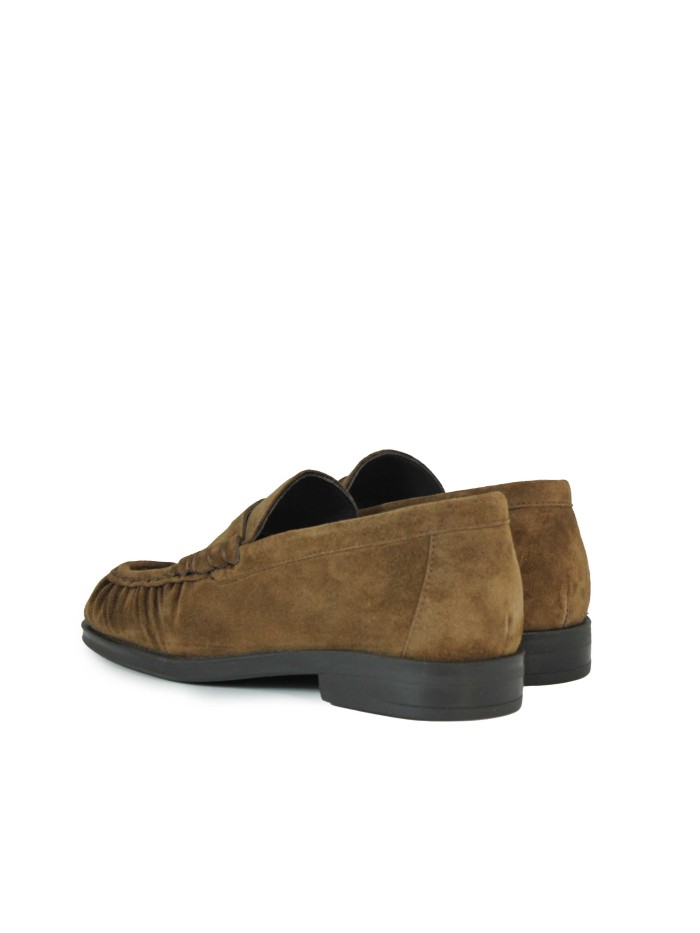 ZAPATO MOCASÍN EN PIEL DE SERRAJE ALPE 5328-1103 MARRÓN