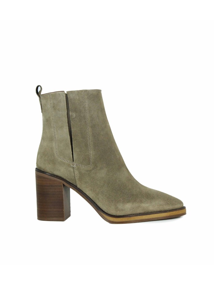 BOTÍN EN TENDENCIA EN PIEL DE SERRAJE ALPE 5451-1137 TAUPE