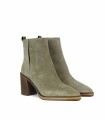 BOTÍN EN TENDENCIA EN PIEL DE SERRAJE ALPE 5451-1137 TAUPE