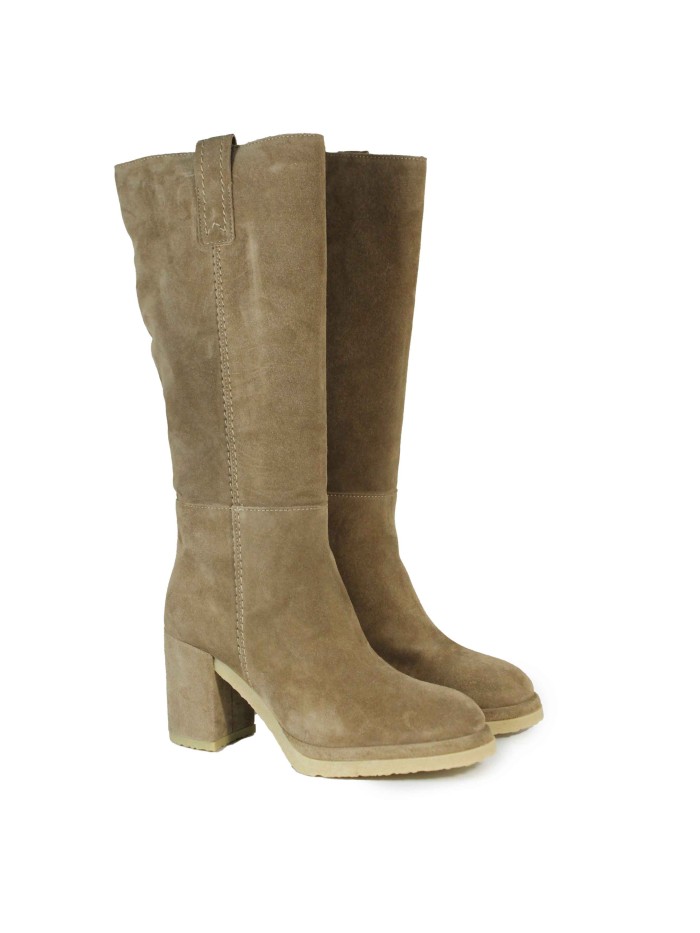 BOTA DE MUJER EN SERRAJE CON TACÓN ALPE 5514-1109 TAUPE