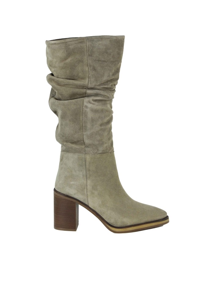 BOTA DE MUJER EN SERRAJE CON TACÓN ALPE CAMDEN 5219-1137 TAUPE