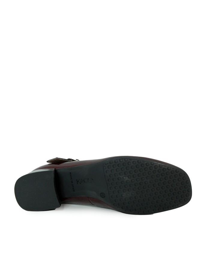 ZAPATO DE TACÓN MARY JANE TAUPE DE CHAROL APLAUSO 9996
