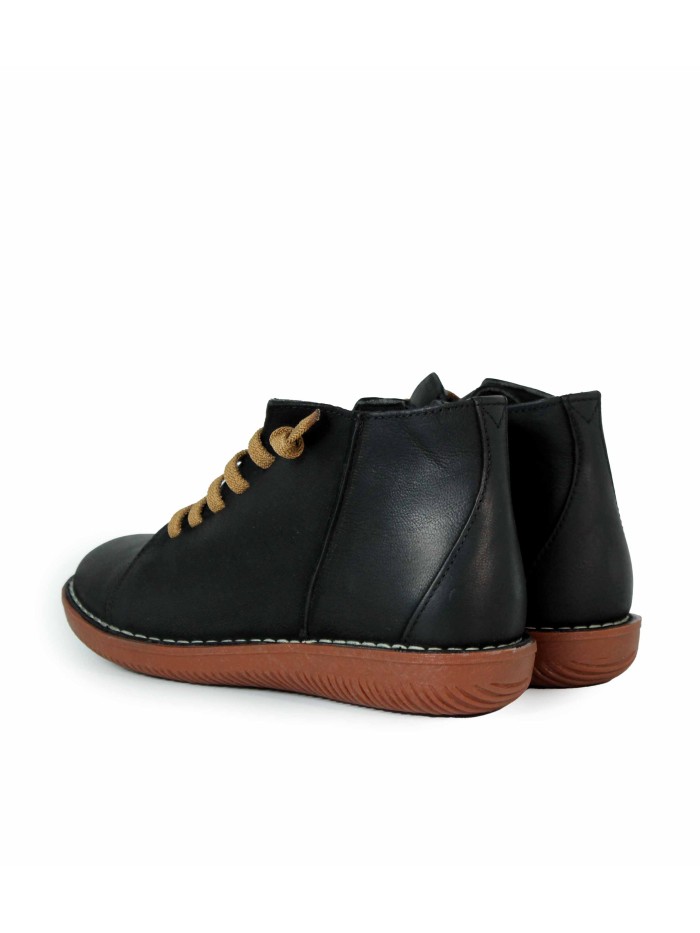 BOTÍN DE PIEL CON CORDONES PLANO APLAUSO 7210R NEGRO