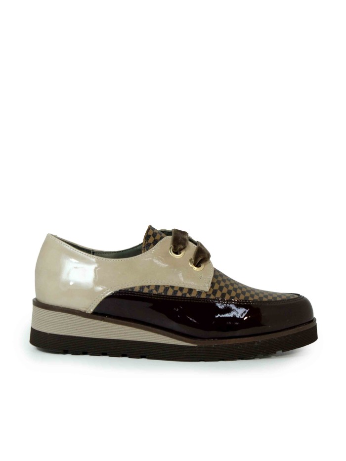 BLUCHER DE MUJER EN CHAROL MARRÓN APLAUSO ANGEL 006