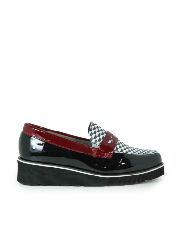 MOCASINES DE CHAROL NEGRO PARA MUJER APLAUSO HELLEN 006
