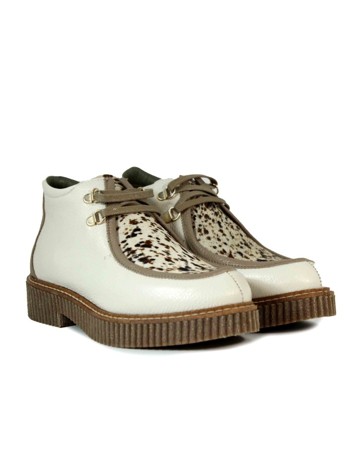BLUCHER COMBINADO DE CHAROL NEGRO PARA MUJER APLAUSO MAGDA 014