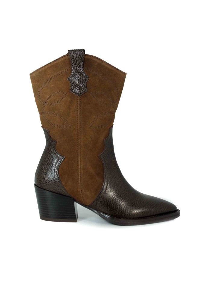 BOTA MARRÓN DE PIEL EN TENDENCIA PARA MUJER APLAUSO BECCA MARRÓN