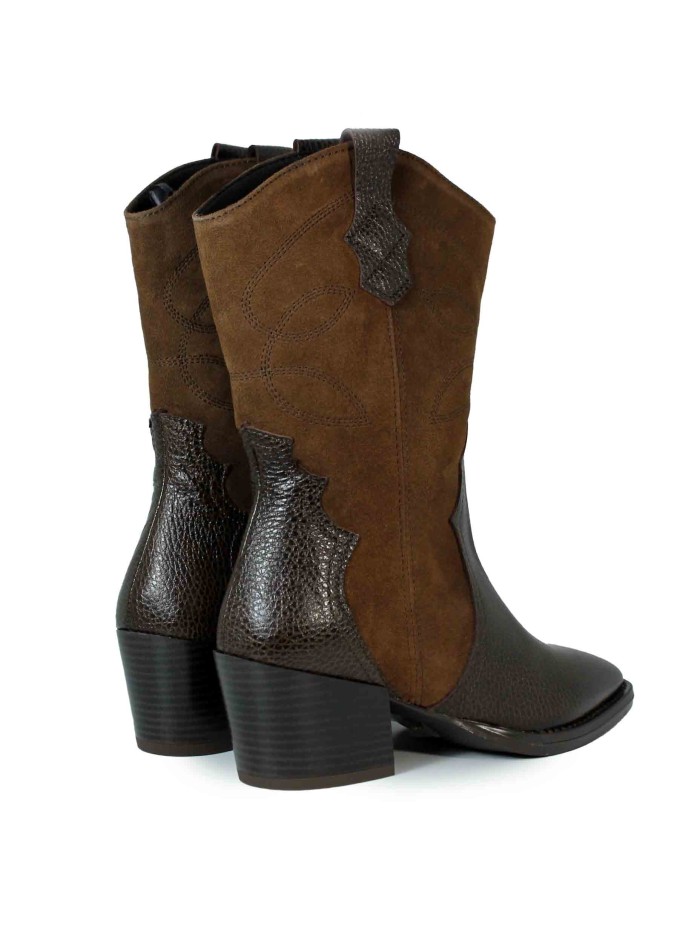 BOTA MARRÓN DE PIEL EN TENDENCIA PARA MUJER APLAUSO BECCA MARRÓN