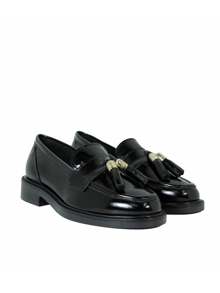 MOCASÍN DE CHAROL EN TENDENCIA APLAUSO 4823 NEGRO