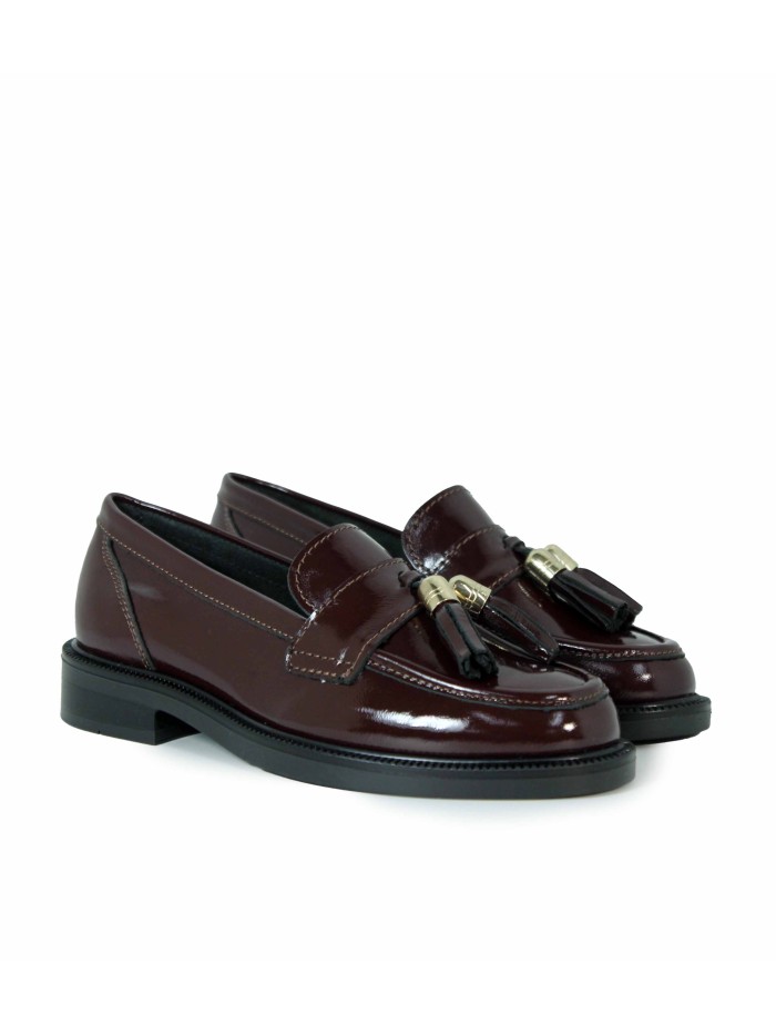 MOCASÍN DE CHAROL EN TENDENCIA APLAUSO 4823 BURDEOS