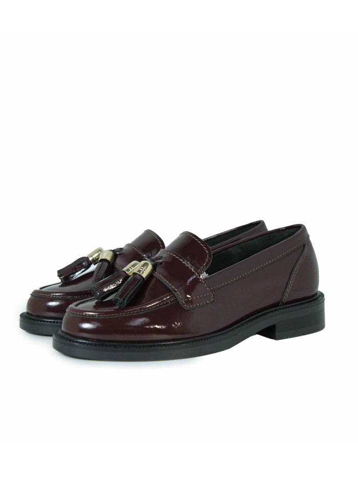 MOCASÍN DE CHAROL EN TENDENCIA APLAUSO 4823 BURDEOS