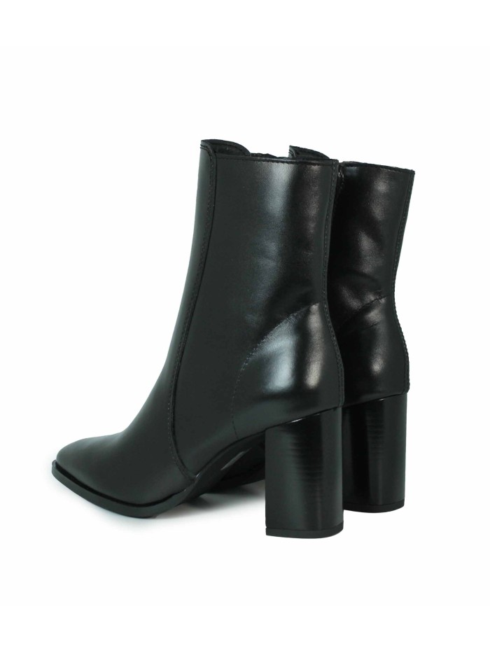 BOTÍN ELEGANTE DE PIEL CON TACÓN MEDIO APLAUSO 4008 NEGRO