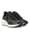 ZAPATILLAS CASUALES CON CUÑA CARMELA 16252101 NEGRO