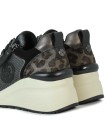 ZAPATILLAS CASUALES CON CUÑA CARMELA 16252101 NEGRO