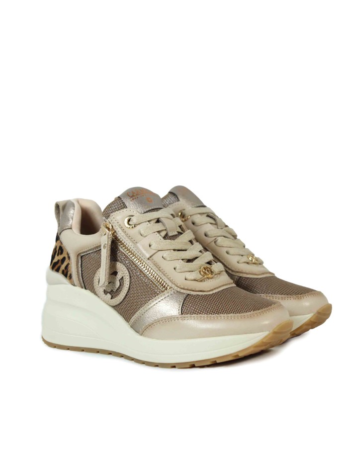 ZAPATILLAS CASUALES CON CUÑA CARMELA 16252102 BEIG