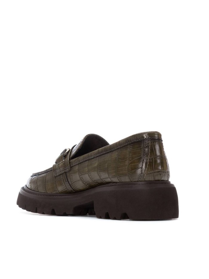 MOCASÍN CLÁSICO EN TENDENCIA CARMELA 16254703 KAKI