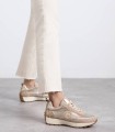 ZAPATILLAS EN TENDENCIA METALIZADAS CARMELA 16269902 BEIG