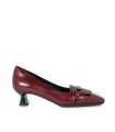 ZAPATO CON TACÓN BAJO DESIREE ELBA 10 BURDEOS