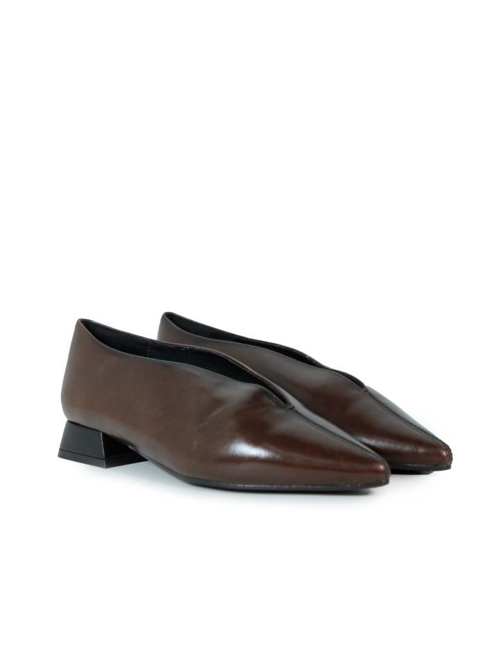 ZAPATO EN TENDENCIA DESIREE VIENA 10 MARRON