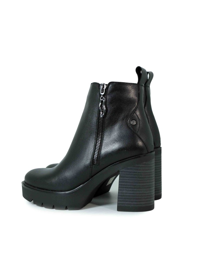 BOTÍN DE PIEL NEGRO DORKING SUCA D-9562