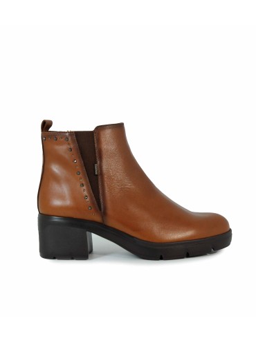 BOTÍN DE PIEL CON TACÓN MEDIO FLUCHOS F2109 CUERO