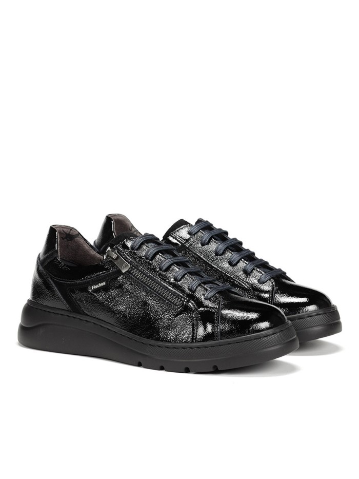 ZAPATILLAS NEGRAS DE SPORT EN CHAROL CON CREMALLERA FLUCHOS POMPAS F1666