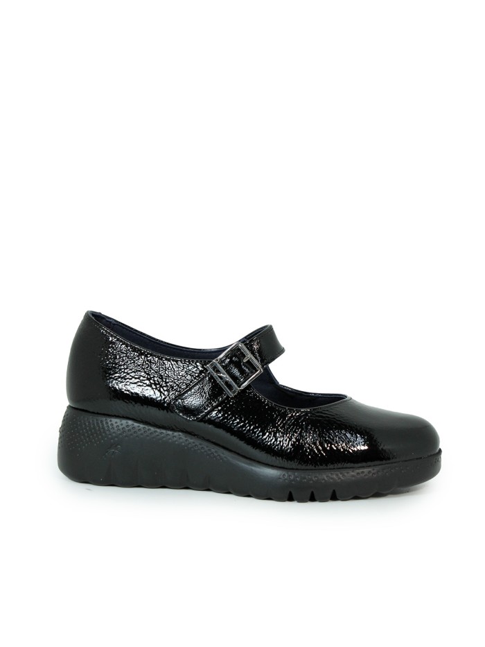 ZAPATO CON CUÑA Y HEBILLA FLUCHOS F2247 NEGRO