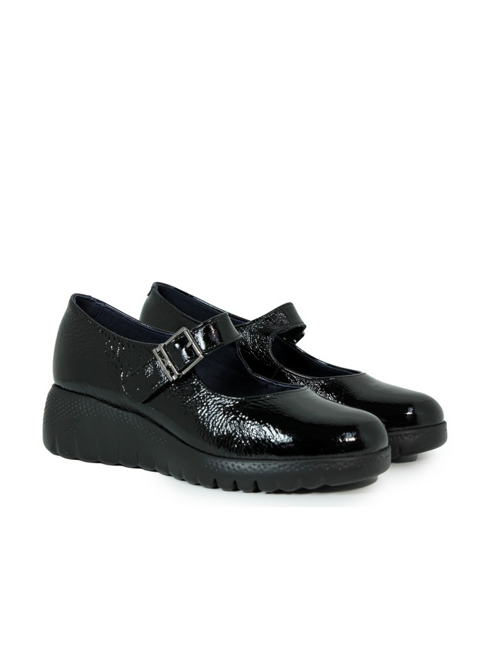 ZAPATO CON CUÑA Y HEBILLA FLUCHOS F2247 NEGRO