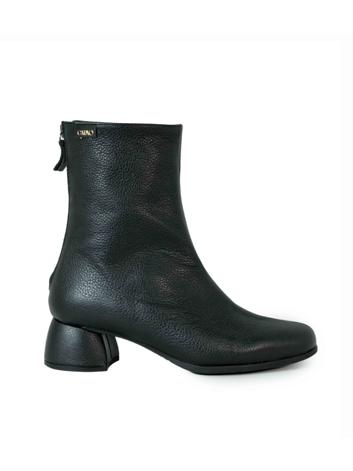 BOTINES DE PIEL DE MUJER CON TACÓN BAJO NEGRO GAIMO CHUCK