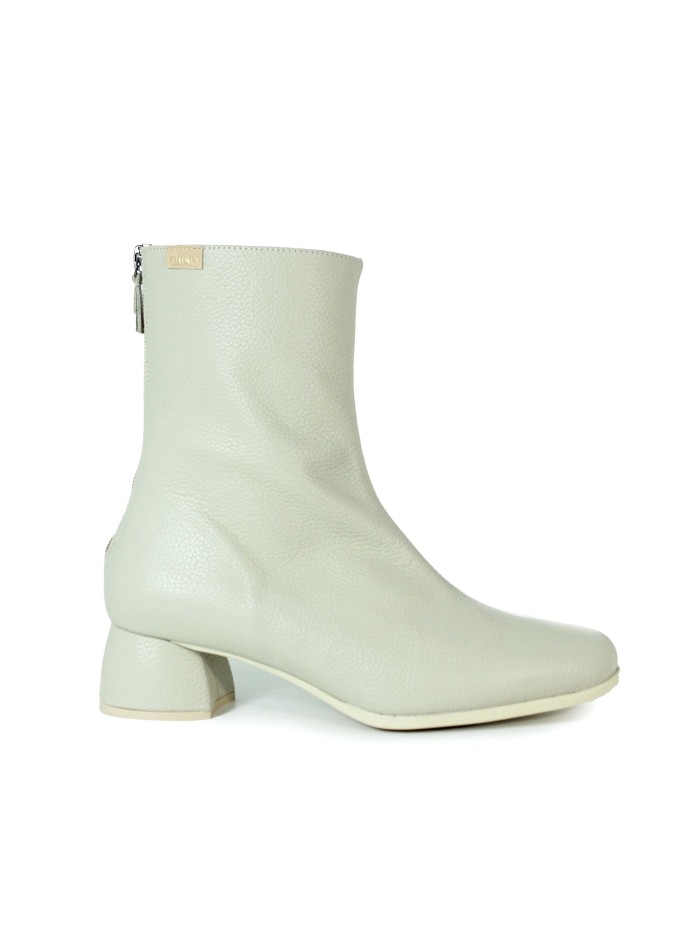 BOTINES DE PIEL DE MUJER CON TACÓN BAJO BEIGE GAIMO CHUCK