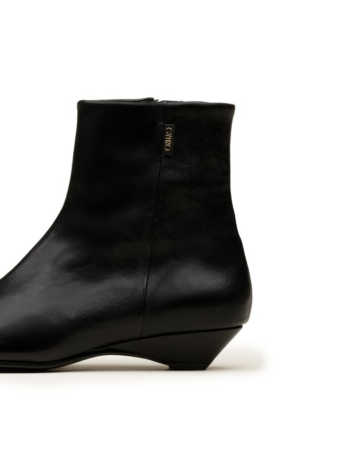 BOTINES DE PIEL DE MUJER CON TACÓN BAJO GAIMO MAGNOLIA NEGRO