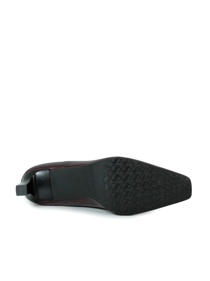 BOTÍN EN TENDENCIA TACÓN BAJO ELÁSTICO MISS ELASTIC 078101 BURDEOS