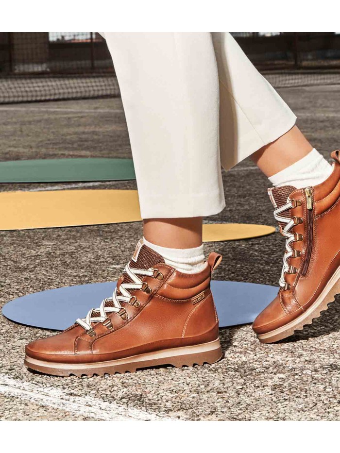BOTÍN DE MUJER CON CORDONES CUERO PIKOLINOS VIGO W3W-8564