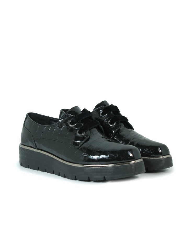 ZAPATO DE PIEL CHAROL APLAUSO ADELE NEGRO